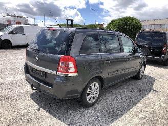 Opel Zafira 1.7 CDTI 7 PLACES picture 2