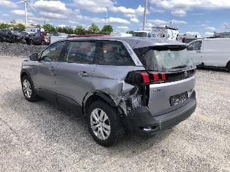 Peugeot 5008 1.2 T   7 PLACES picture 2