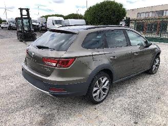 Damaged car Seat Leon 2.0 TDI 4X4  CUNA  QSL 2015/4