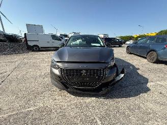 damaged passenger cars Peugeot 208 1.5 hdi style 2022/6