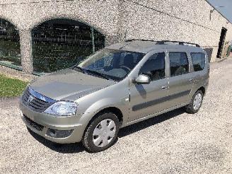 skadebil auto Dacia Logan 1.5 DCI 2011/5