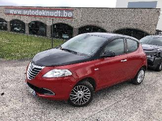 skadebil auto Lancia Ypsilon 0.9 TWIN AIR 2014/10
