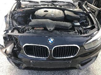 BMW 1-serie 116 I picture 21