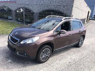 skadebil auto Peugeot 2008 1.4 HDI 2015/1