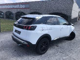 skadebil auto Peugeot 3008 1.6 HDI 2018/2