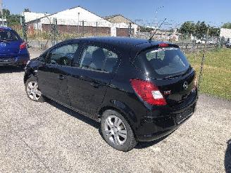 Opel Corsa 1.2 picture 3