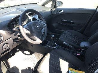 Opel Corsa 1.2 picture 10