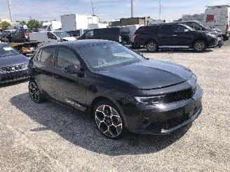 Damaged car Opel Astra 1.6 HYBRIDE 2022/10