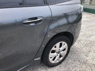 Citroën C4-picasso 1.2 TURBO  5 PLACES picture 11