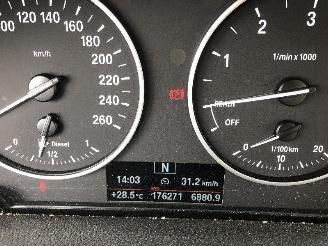 BMW 2-serie 216 d ADVANTAGE picture 13