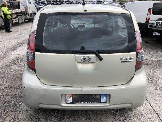 Daihatsu Sirion 1.0 12v picture 9