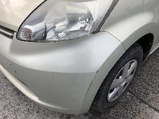 Daihatsu Sirion 1.0 12v picture 2