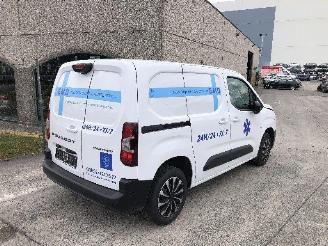Peugeot Partner 1.5 HDI  AUTOMATIQUE picture 3