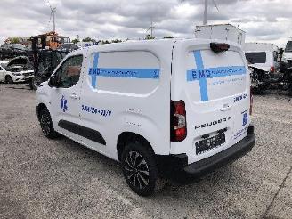 Peugeot Partner 1.5 HDI  AUTOMATIQUE picture 4