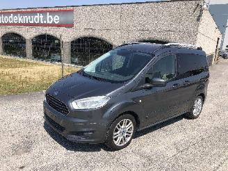 uszkodzony samochody osobowe Ford Transit Connect 1.0 T   TITANIUM 2016/9