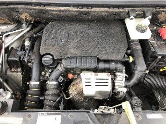 Peugeot Partner TEPEE  1.2 picture 23
