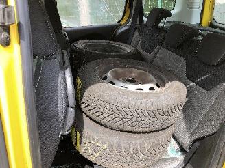 Ford Tourneo Courier 1.0 TREND picture 16