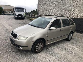 skadebil auto Skoda Fabia 1.4I  BREAK 2004/3