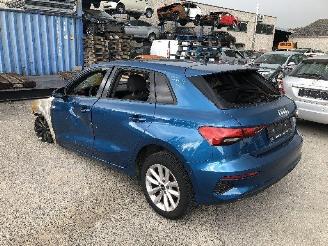 Vrakbiler auto Audi A3 A3 Sportback 1.0 TFSI 2023/1