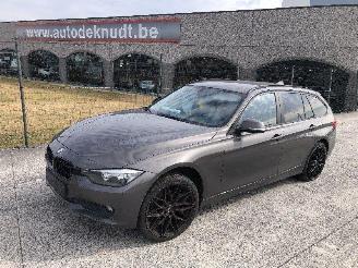 krockskadad bil auto BMW 3-serie 318 D COMBI N47D20C 2015/3