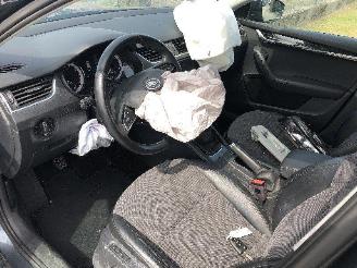 Skoda Octavia COMBI 1.6 TDI picture 5