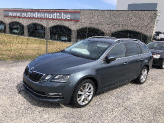 skadebil auto Skoda Octavia COMBI 1.6 TDI 2020/8