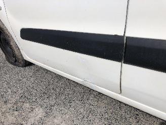 Peugeot Partner 1.6 HDI picture 23
