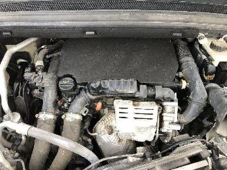 Citroën C4-picasso 1.2 turbo FEEL picture 11