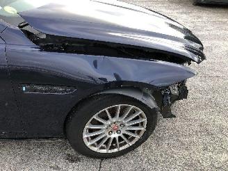 Jaguar XF 2.0 d AWD picture 12