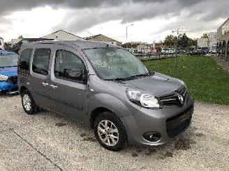 skadebil auto Renault Kangoo 1.2 turbo 2018/9