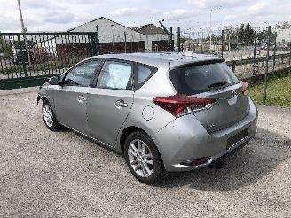 damaged passenger cars Toyota Auris 1.3 I 2016/11