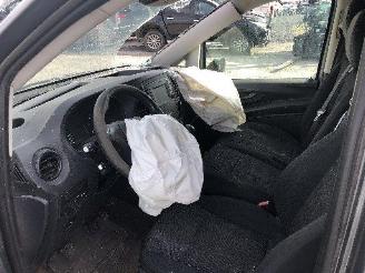 Mercedes Vito 111 CDI picture 5