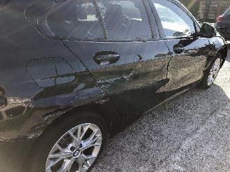 BMW 1-serie 116 i   picture 16