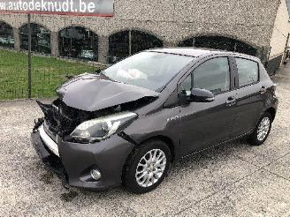 Toyota Yaris 1.5 hybride picture 3