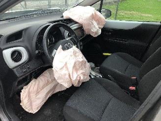 Toyota Yaris 1.5 hybride picture 5