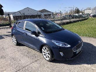 skadebil auto Ford Fiesta 1.0 2018/10