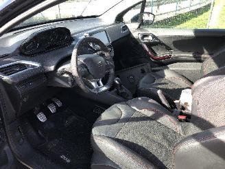 Peugeot 208 1.2 T  GT LINE picture 5