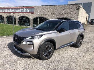 Voiture accidenté Nissan X-Trail 1.5   e POWER 2025/10