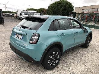 Voiture accidenté Fiat 600 1.2 HYBRIDE 2024/11