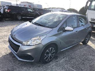 uszkodzony samochody osobowe Peugeot 208 1.2 2019/11