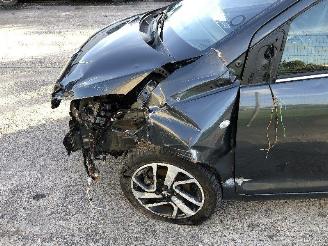 Peugeot 108 CABRIO   1.0 picture 10