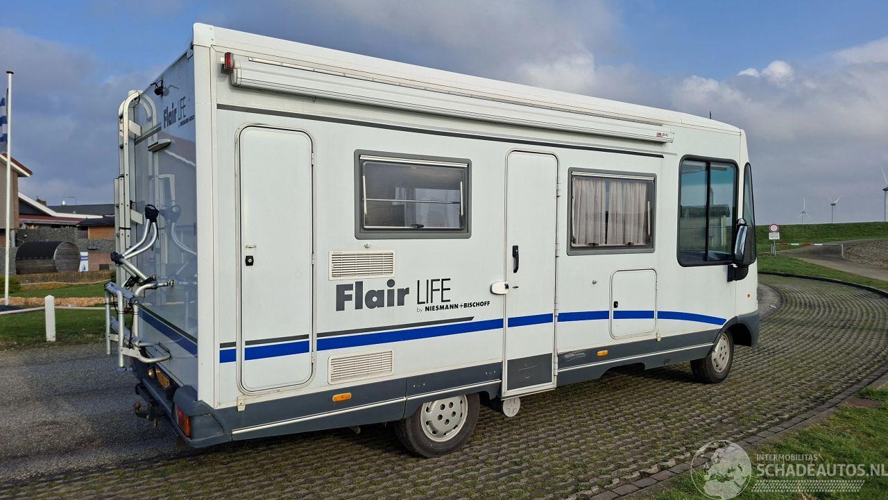 Niesmann+Bischoff  Flair Life 6100i