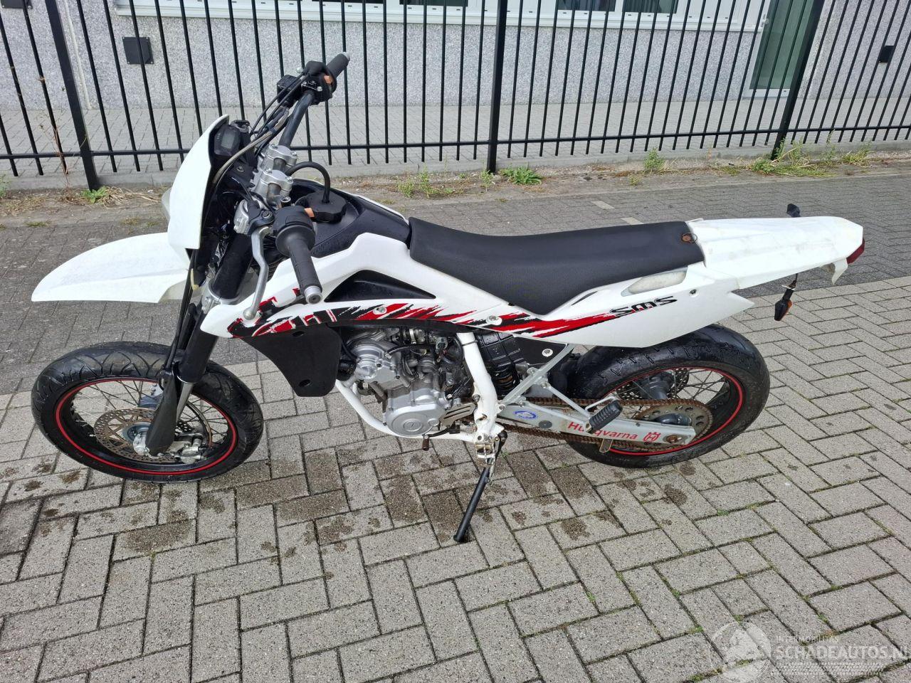 Husqvarna SM 125 