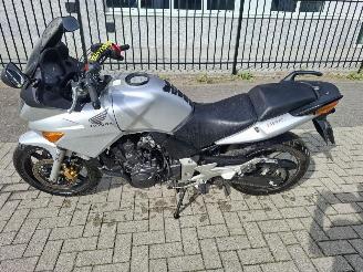 skadebil motor Honda CBF 600  2004/1