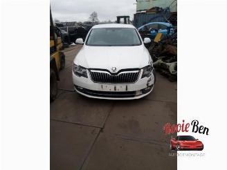 Auto da rottamare Skoda Superb Superb (3TAA), Hatchback, 2008 / 2015 2.0 TDI 16V 2014/6