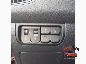 Kia Rio Rio III (UB), Hatchback, 2011 / 2017 1.2 CVVT 16V picture 19