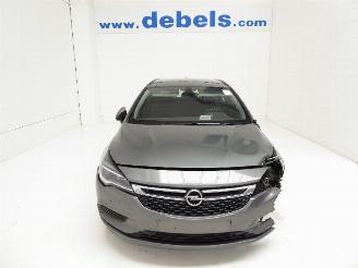 Schadeauto Opel Astra 1.6 D SP TOURER 2018/8