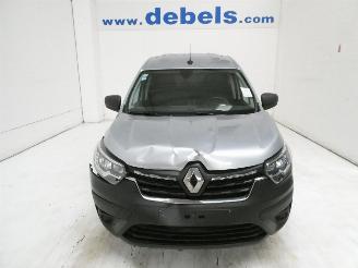 krockskadad bil bedrijf Renault Express 1.5D CONFORT 2023/10