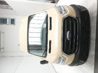 krockskadad bil bedrijf Ford Transit TREND 2021/7