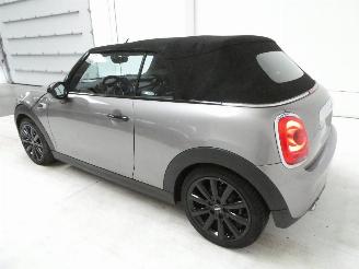 Mini Cooper 1.5 DCOOPER D CABRIO picture 4